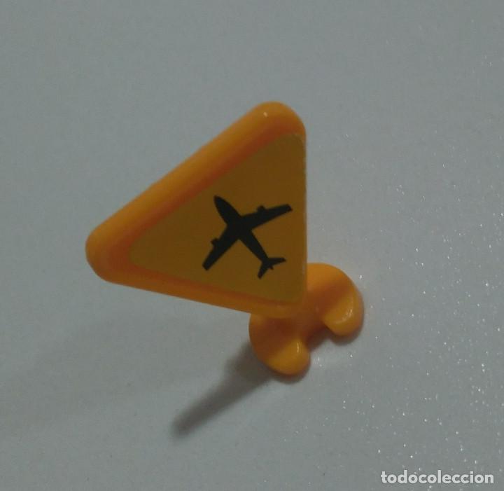 Figuras de Borracha e PVC: SE&Ntilde;Al de aeropuerto pitufos smurfs puffi en accesorio diorama miniatura kinder