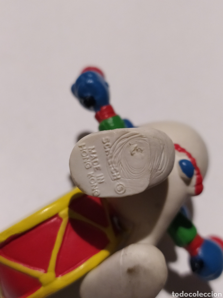 Figuras de goma y PVC: Figura Schleich - Pitufo tocando el tambor - Foto 4