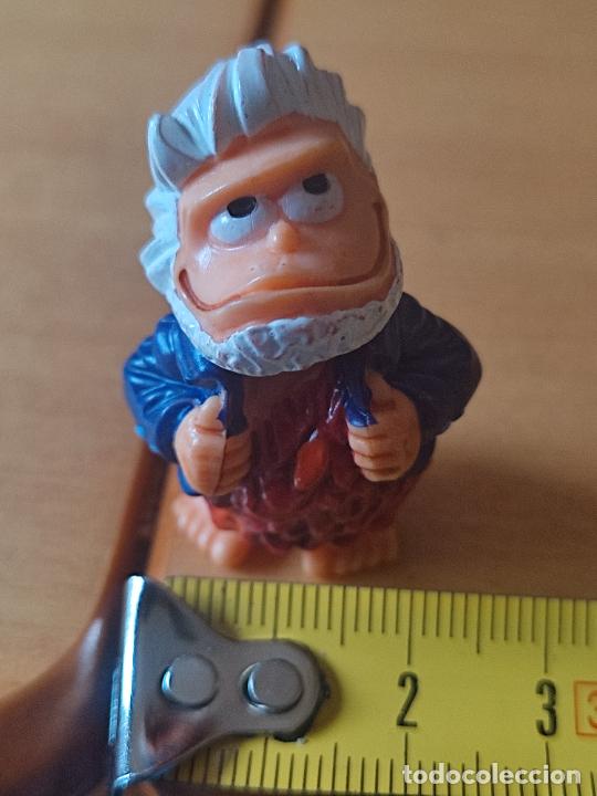 Figuras de Borracha e PVC: FERRERO KINDER PREHISTORICO ABUELO BARBA PVC