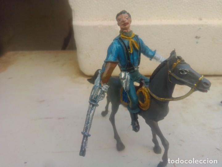Figuras de goma y PVC: Soldado y caballo de comansi - Foto 1