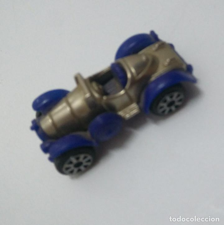 Figuras de Borracha e PVC: coche metalico kinder metal miniatura escala vehiculo car epoca color azul metalico
