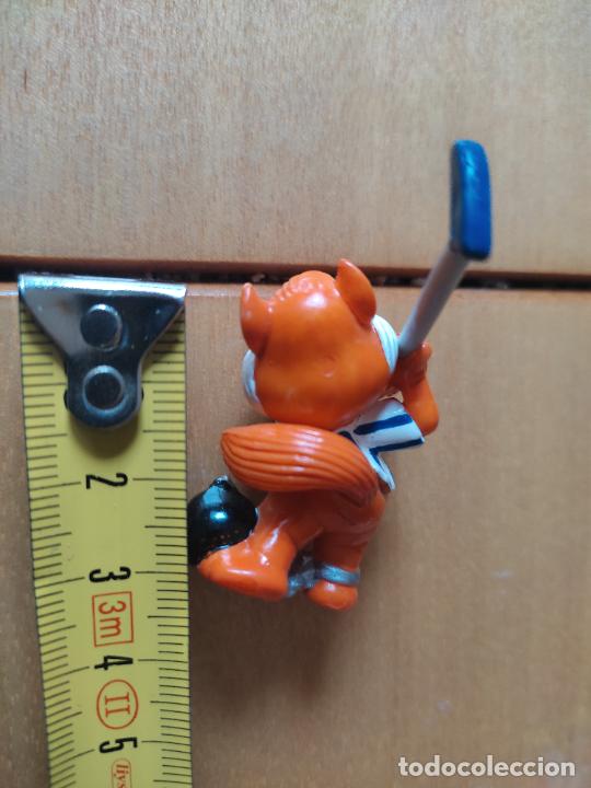 Figuras de goma Kinder: KINDER FIGURA PVC GOLF - Foto 2