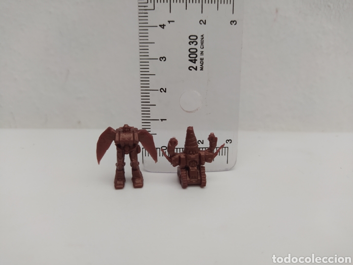Figuras de goma y PVC: Miniaturas pl&aacute;stico Transformers robots - Foto 1