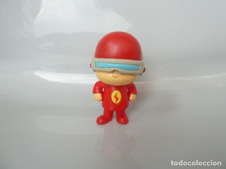 Figuras de goma y PVC: Figura Pocoyo super h&eacute;roe - Foto 2