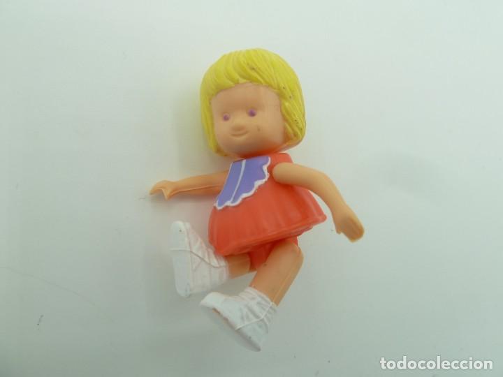 Figuras de goma y PVC: Peque&ntilde;a mu&ntilde;eca articulada - Foto 4