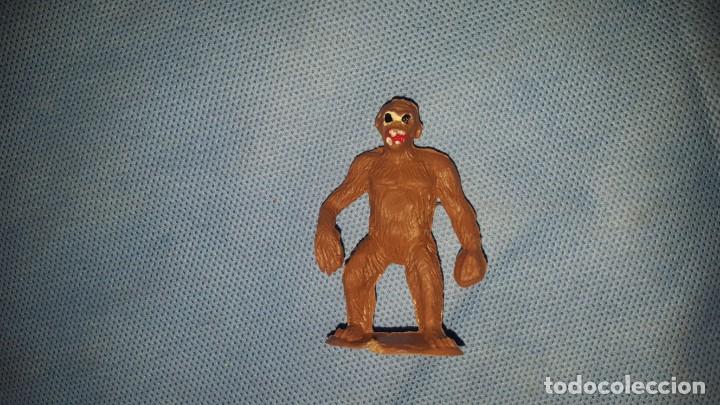 Figuras de goma y PVC: MONO DE COMANSI - Foto 1