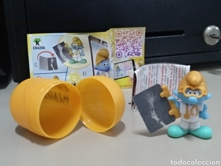 Kinder Figures: C0T - TALENTOS ESPECIALES - DOCTOR EN429A / KINDER SORPRESA 2021 / PITUFOS SCHTROUMPFS