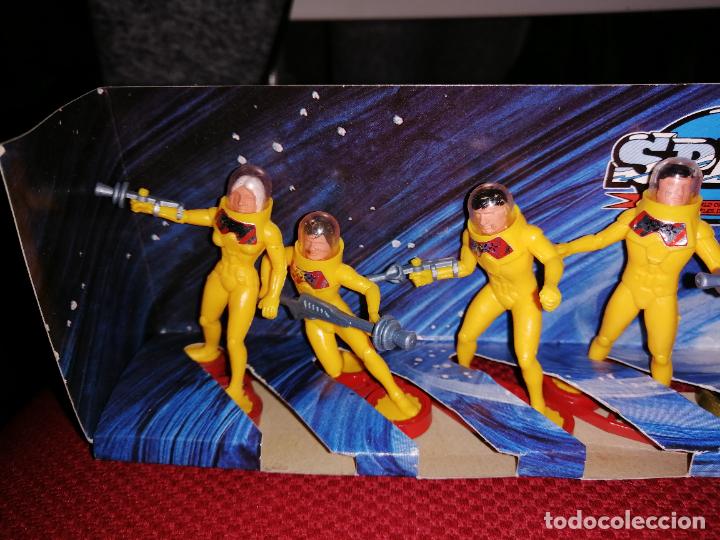 Figuras de goma y PVC: ANTIGUA CAJA BRITAINS - Foto 7