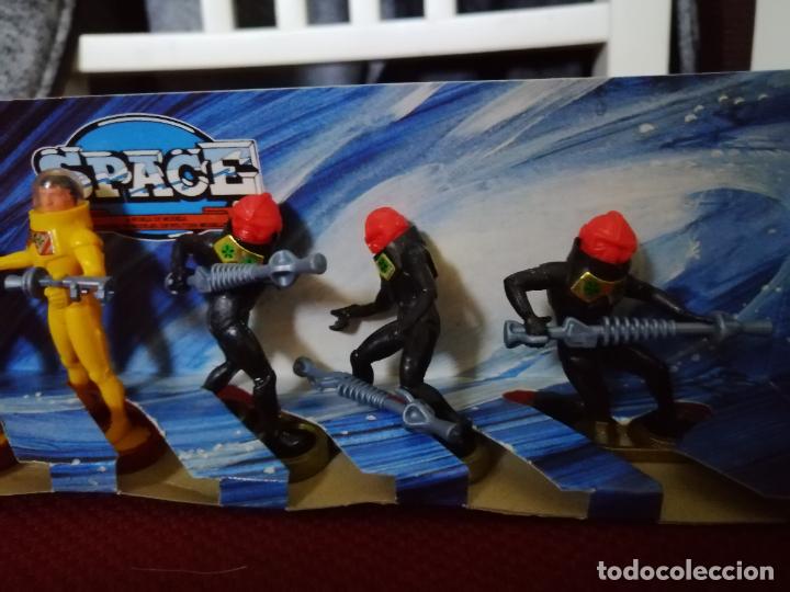 Figuras de goma y PVC: ANTIGUA CAJA BRITAINS - Foto 9