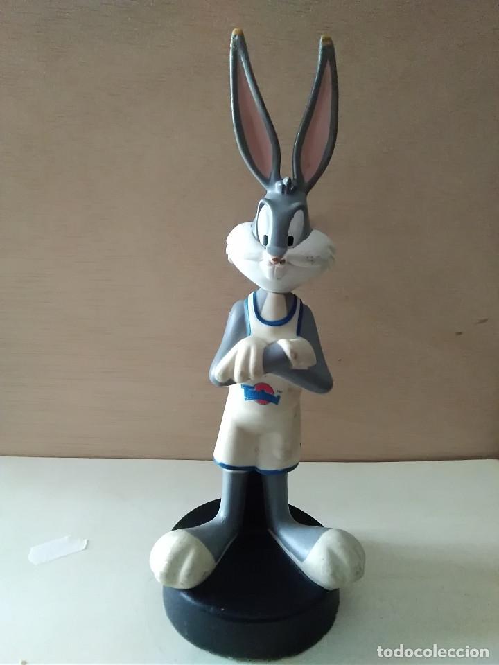 Figuras de goma y PVC: FIGURA BUGS BUNNY WARNER BROS SPACE JAM 1996 - Foto 1