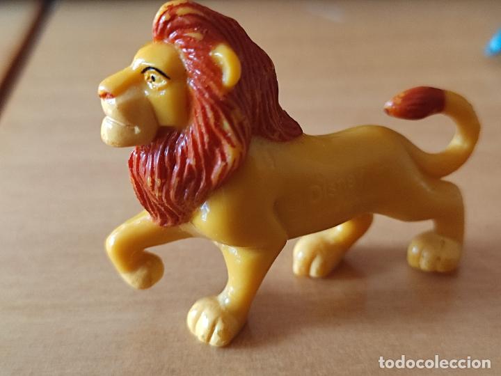 Figuras de Goma y PVC: LEON REY FIGURA MONOBLOC CHOCOLATES PREMIUM 4,5 CM LARGO *