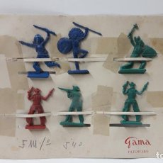 Figuras de Goma y PVC: BLISTER ORIGINAL DE FIGURAS INDIOS Y VAQUEROS . GAMA . DETALLE LIBRO J. HERMIDA . ORIGINAL AÑOS 60. Lote 342290983