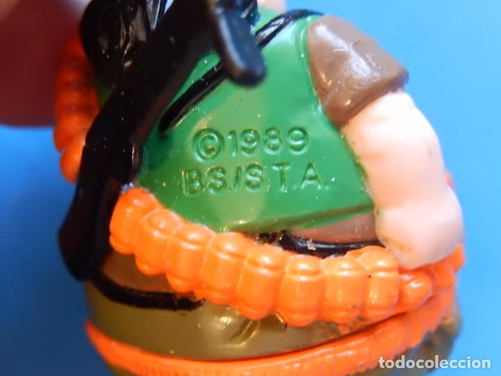 Figuras de goma y PVC: Lote de 5 soldados y algunos complementos. - Foto 15