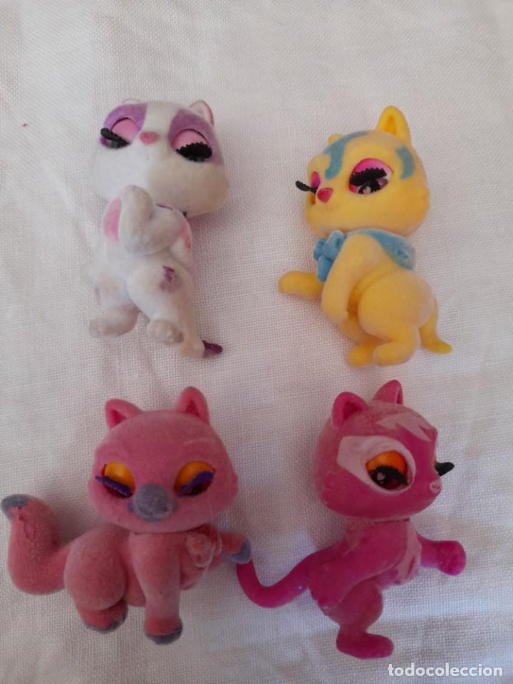 Rubber and PVC Figures: FIGURA MU&Ntilde;ECO GATO FORRADO TERCIOPELO SOBRE SORPRESA OJOS MOVILES