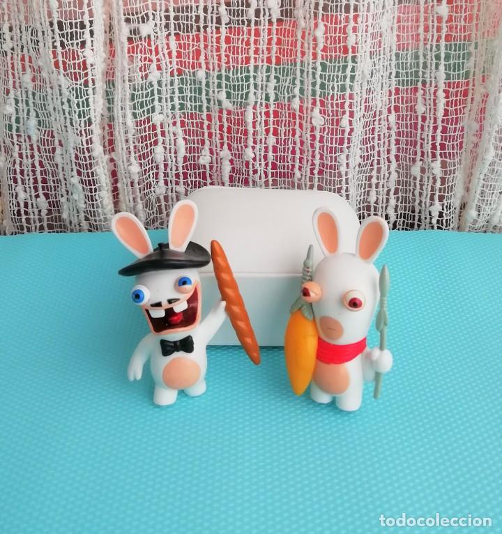 Figuras de goma y PVC: CONEJITOS DE DISE&Ntilde;O DE SERIES DE COLECCI&Oacute;N - Foto 2