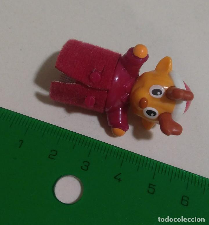 Kinder &Uuml;berraschung: no s&eacute; si es un reno o una ardilla o alce de navidad kinder terciopelo mu&ntilde;eco navide&ntilde;o suave mini