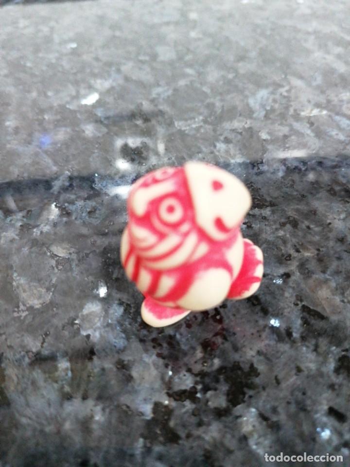 Figuras de goma Kinder: C 15 - Totem Kinder. - Foto 2