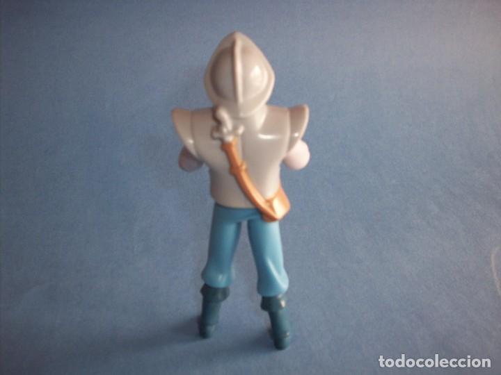 Figuras de goma y PVC: john smith del mcdonalds - Foto 2