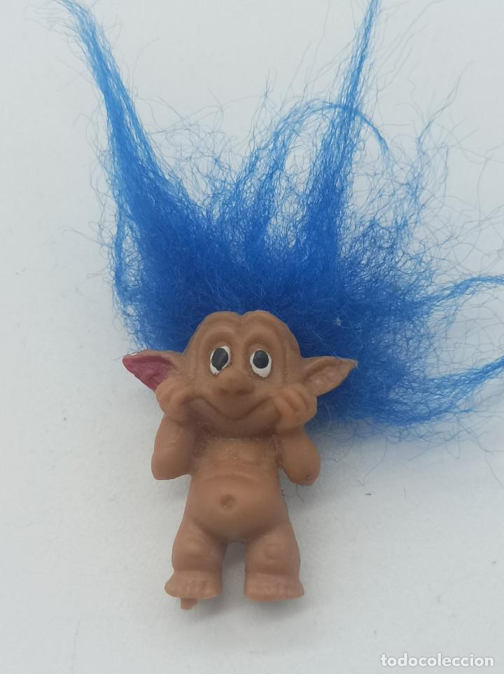 Figuras de goma y PVC: MINI FIGURA DUENDE DE PELO AZUL - Foto 1