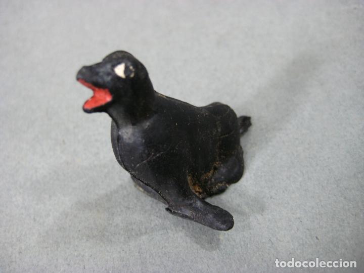 Figuras de goma y PVC: FOCA. ANIMALES DE GOMA DE LA MARCA PECH. MIDE 3,5 CMS DE ALTO - Foto 4
