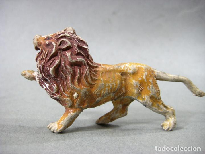 Figuras de goma y PVC: LEON. ANIMALES DE GOMA DE 60 MM DE LA MARCA PECH. - Foto 4