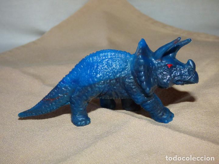 Figuras de goma y PVC: Dinosaurios. - Foto 1