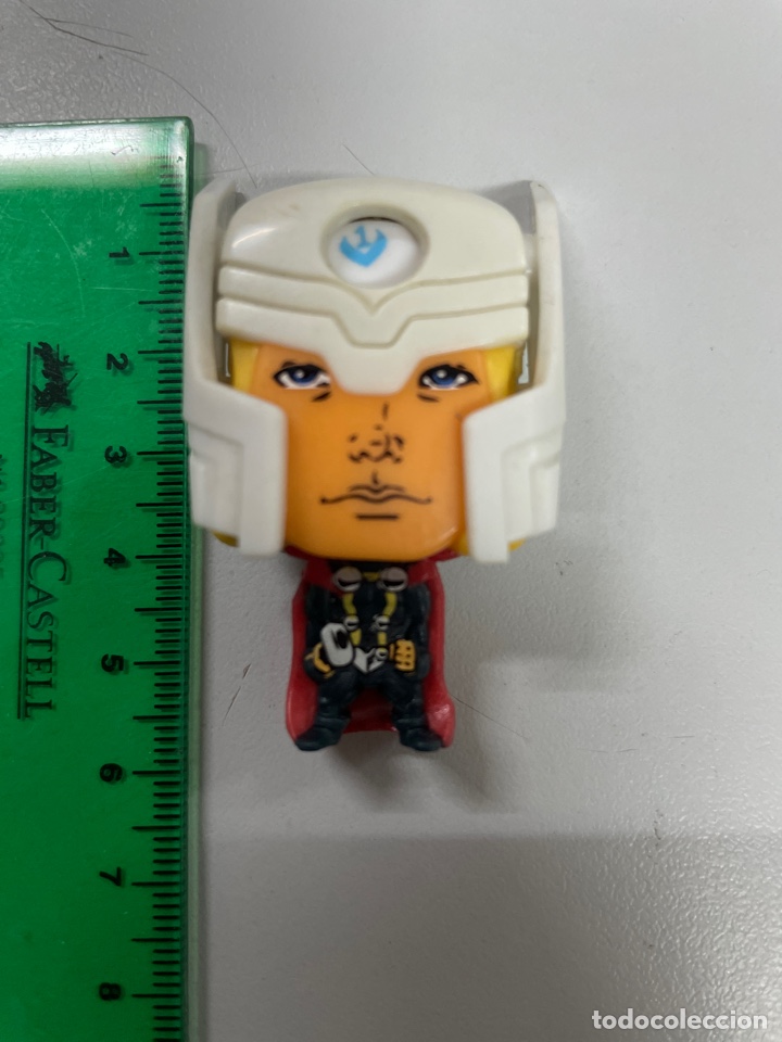 Figuras de goma Kinder: Figura Thor Marvel Kinder Sorpresa - Foto 1
