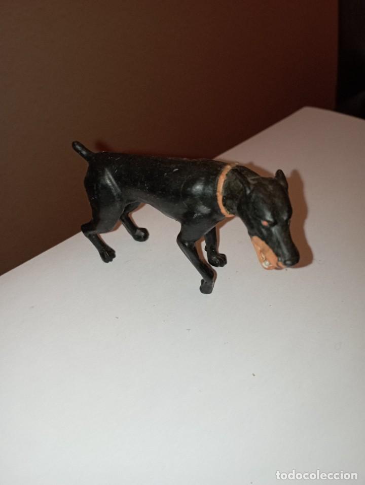 Figuras de goma y PVC: FIGURA DE PVC PERRO DOBERMAN - Foto 1