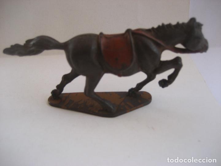 Figuras de goma y PVC: Caballo del Oeste , En Goma, Marca Gama - Foto 2