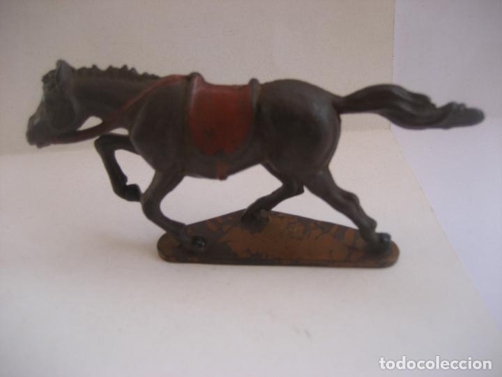 Figuras de goma y PVC: Caballo del Oeste , En Goma, Marca Gama - Foto 1