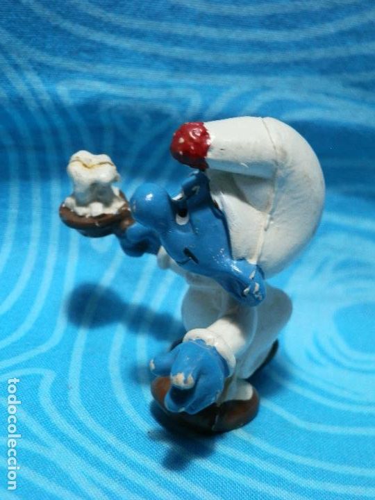 Figuras de goma y PVC: PITUFO EN PIJAMA CON VELA, PEYO - Foto 3