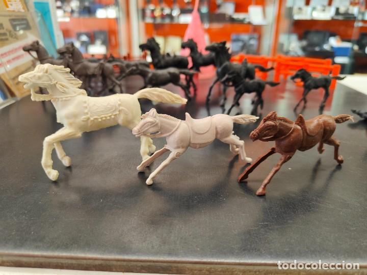 Figuras de goma y PVC: Comansi Lote Figuras PVC Oeste Comansi - Foto 5