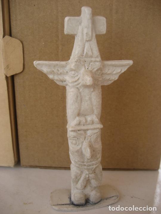 Figuras de goma y PVC: Totem Indio Comansi - Foto 1
