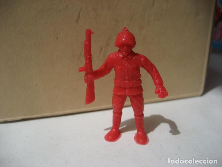 Figuras de goma y PVC: Soldado Ruso. Dunkin - Foto 1