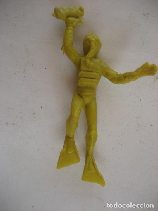 Figuras de goma y PVC: Submarinista . Pech. Plastico - Foto 2