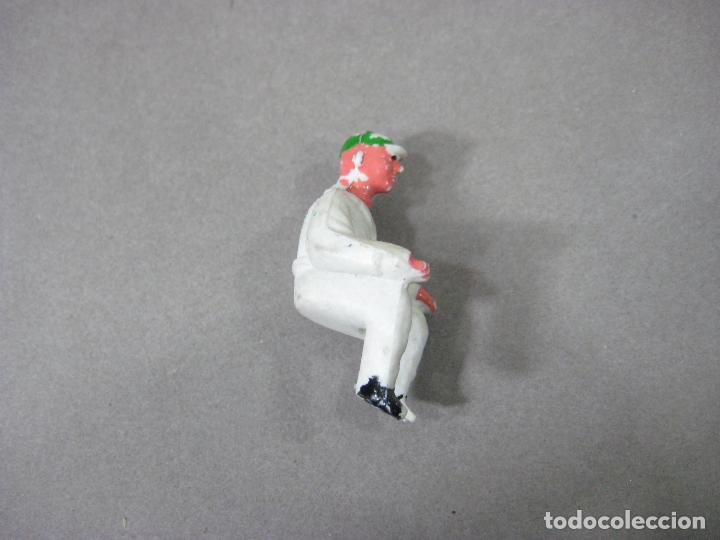 Figuras de goma y PVC: FIGURA DE PL&Aacute;STICO DE CONDUCTOR - Foto 2
