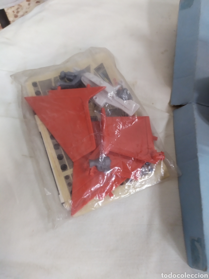 Figuras de goma y PVC: Rojey Robot Transformable de Clim - Foto 4