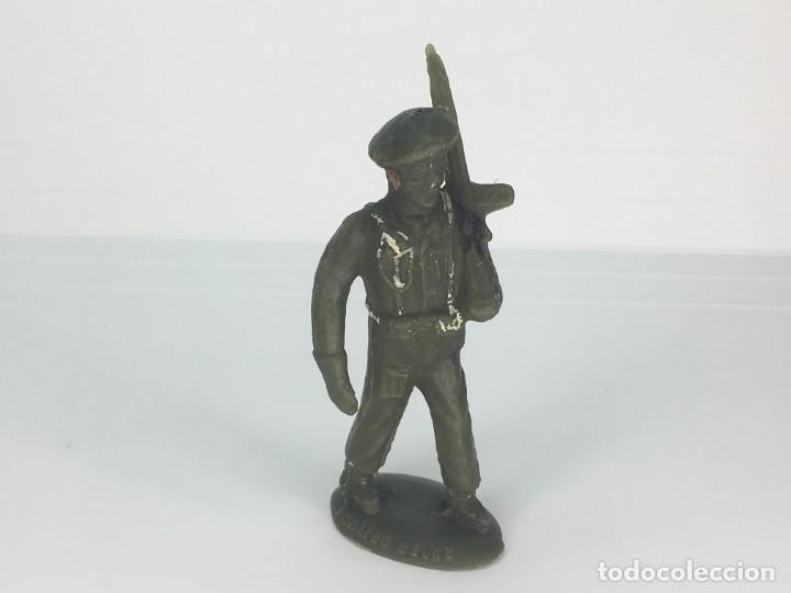 Rubber and PVC Figures: FIGURA DE PLASTICO SOLDADO BELGA 6 CM.