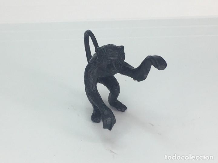 Figuras de goma y PVC: FIGURA DE PLASTICO MONO 3,5 CM. - Foto 1