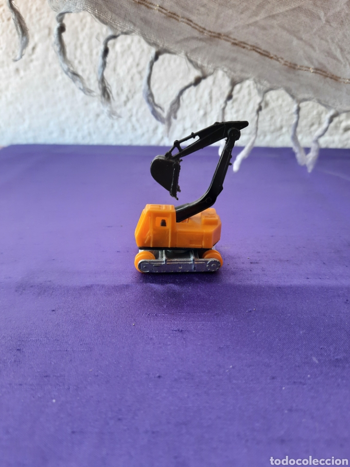 Figure di Gomma e PVC: Escabadora huevo Kinder
