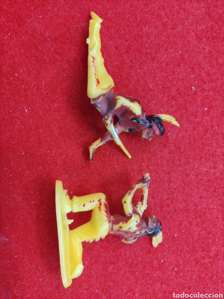 Figuras de goma y PVC: Lote 4 indios w.germany - Foto 3