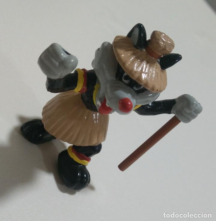 Rubber and PVC Figures: FIGURA FLUNCHY PROMOCIONAL RESTAURANTE FLUNCH mascota mu&ntilde;eco pvc goma tribu lobo
