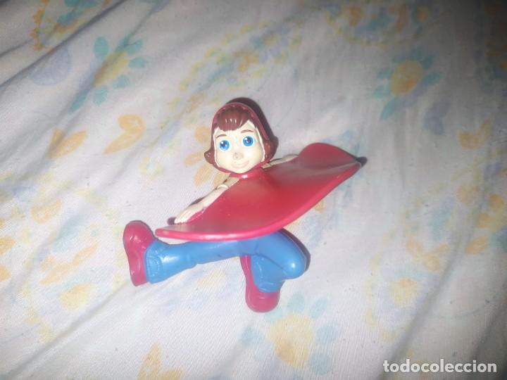 Figuras de goma y PVC: CAPERUCITA ROJA - Foto 1