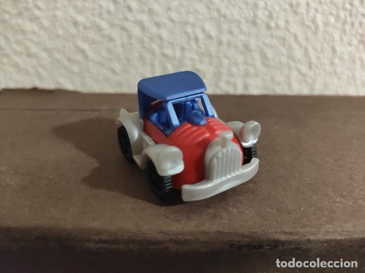 Figuras de goma Kinder: K02 45 coche antiguo - Foto 1