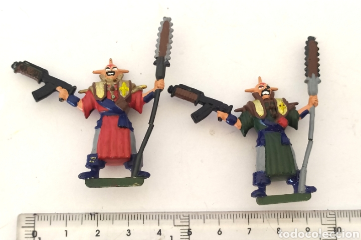 Figuras de Goma y PVC: Lote dos figuritas mini figura acci&oacute;n mu&ntilde;eco goma pvc