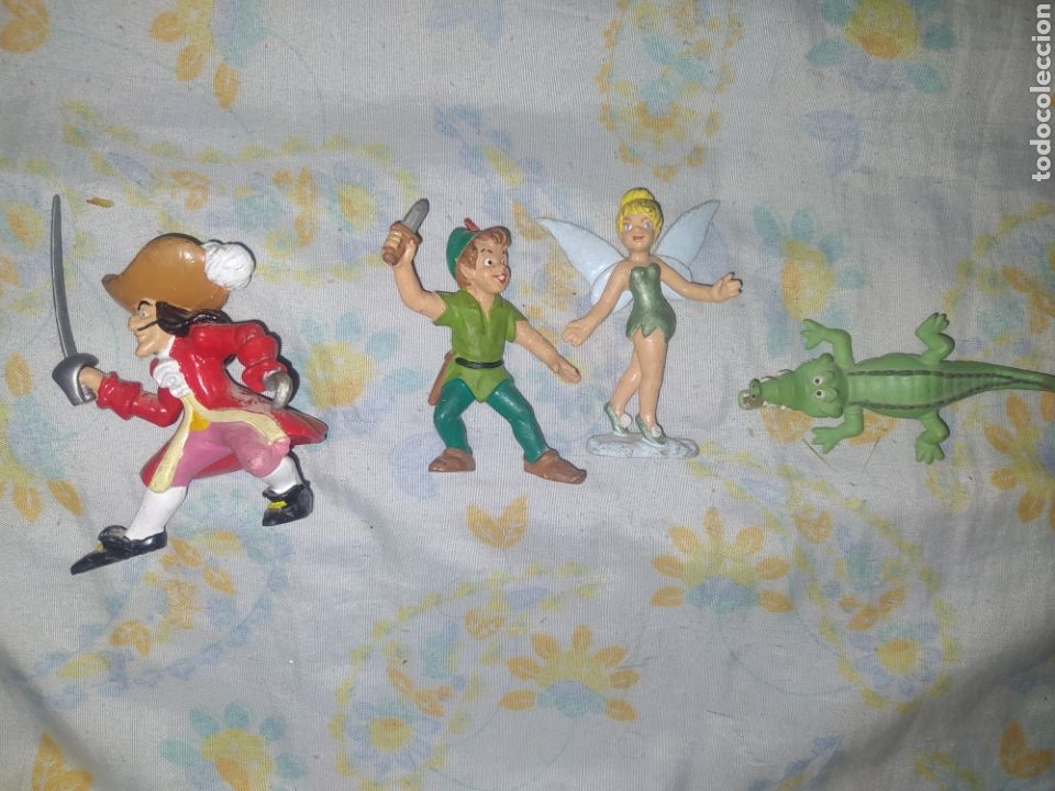 Figuras de goma y PVC: Peter pan y garfio - Foto 1