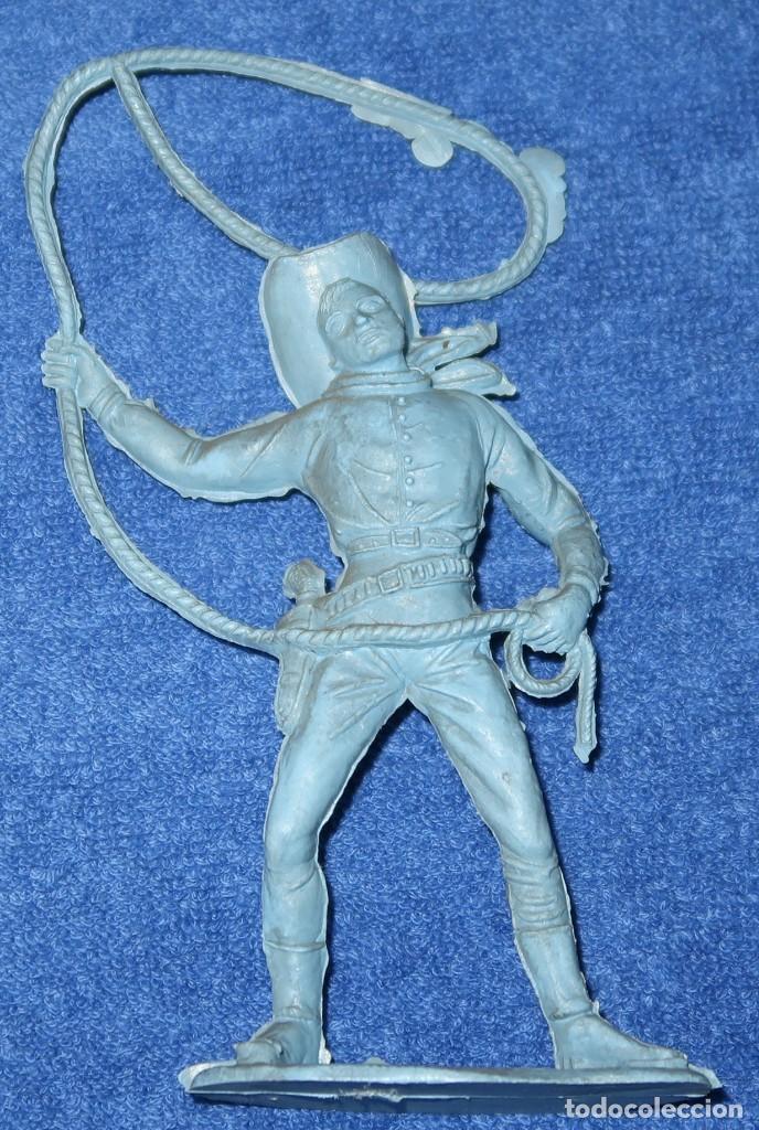 Figuras de goma y PVC: Cowboy con lazo - Pipero - Comansi - Foto 1