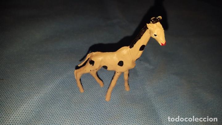 Figuras de goma y PVC: JIRAFA ZOO COMANSI - Foto 1