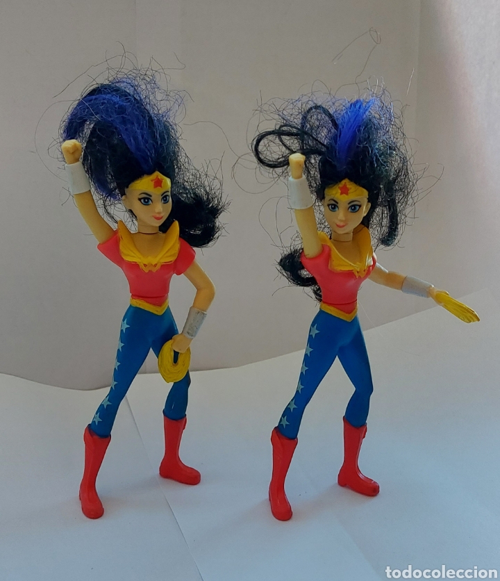 Figuras de goma y PVC: 2 Mu&ntilde;ecos Mujer Maravilla DC - Foto 2