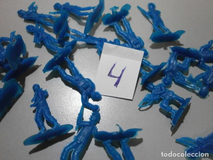 Figuras de goma y PVC: lote n&ordm; 4 montaplex - Foto 2